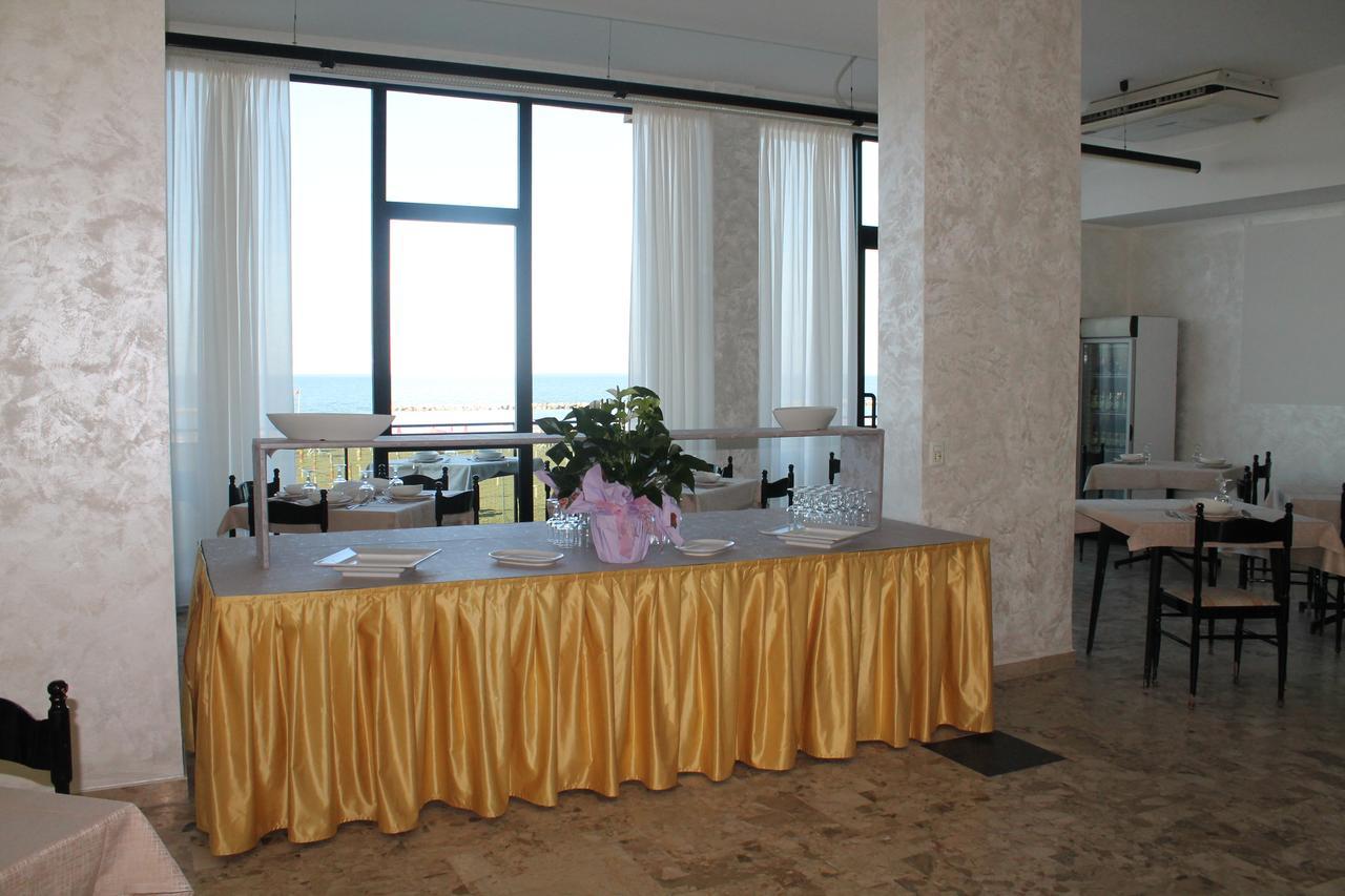 Hotel Gin Rimini Exterior photo