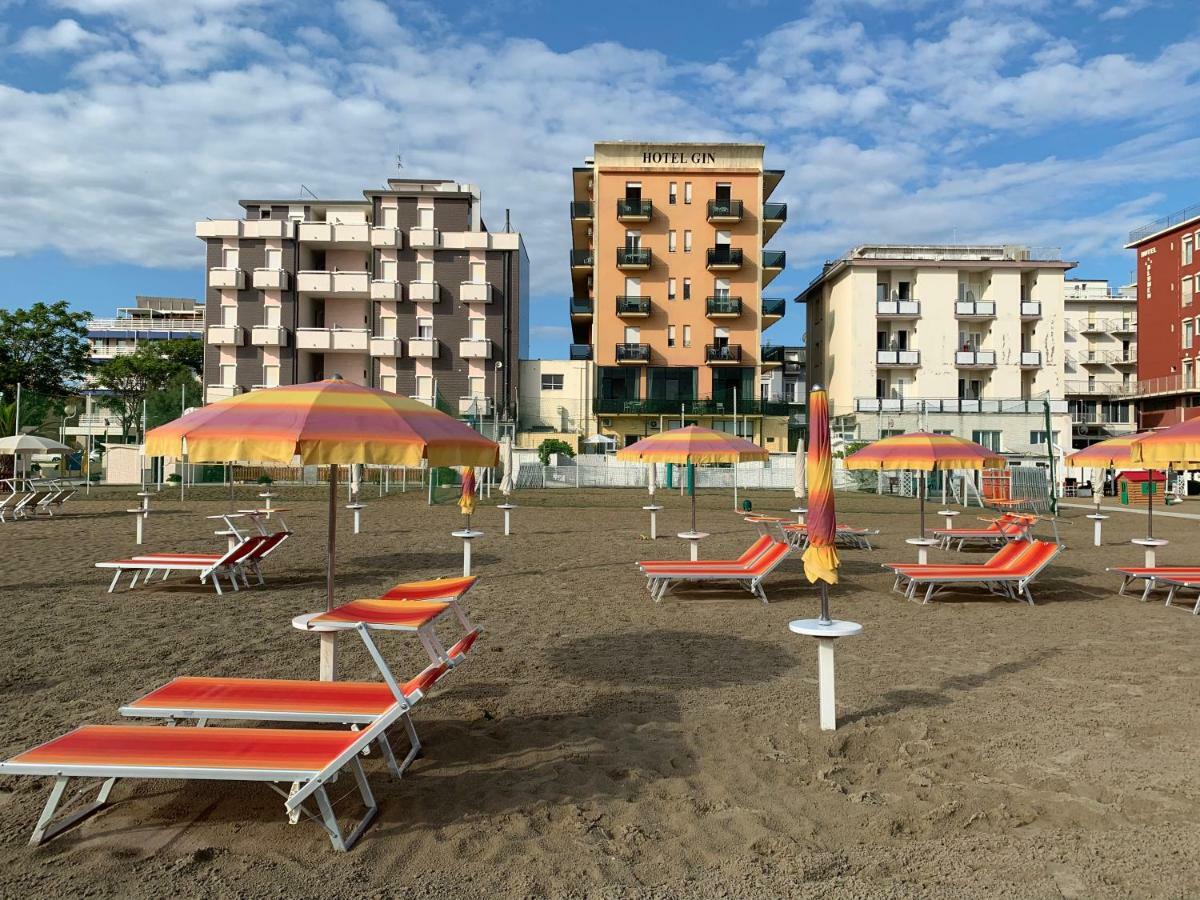 Hotel Gin Rimini Exterior photo